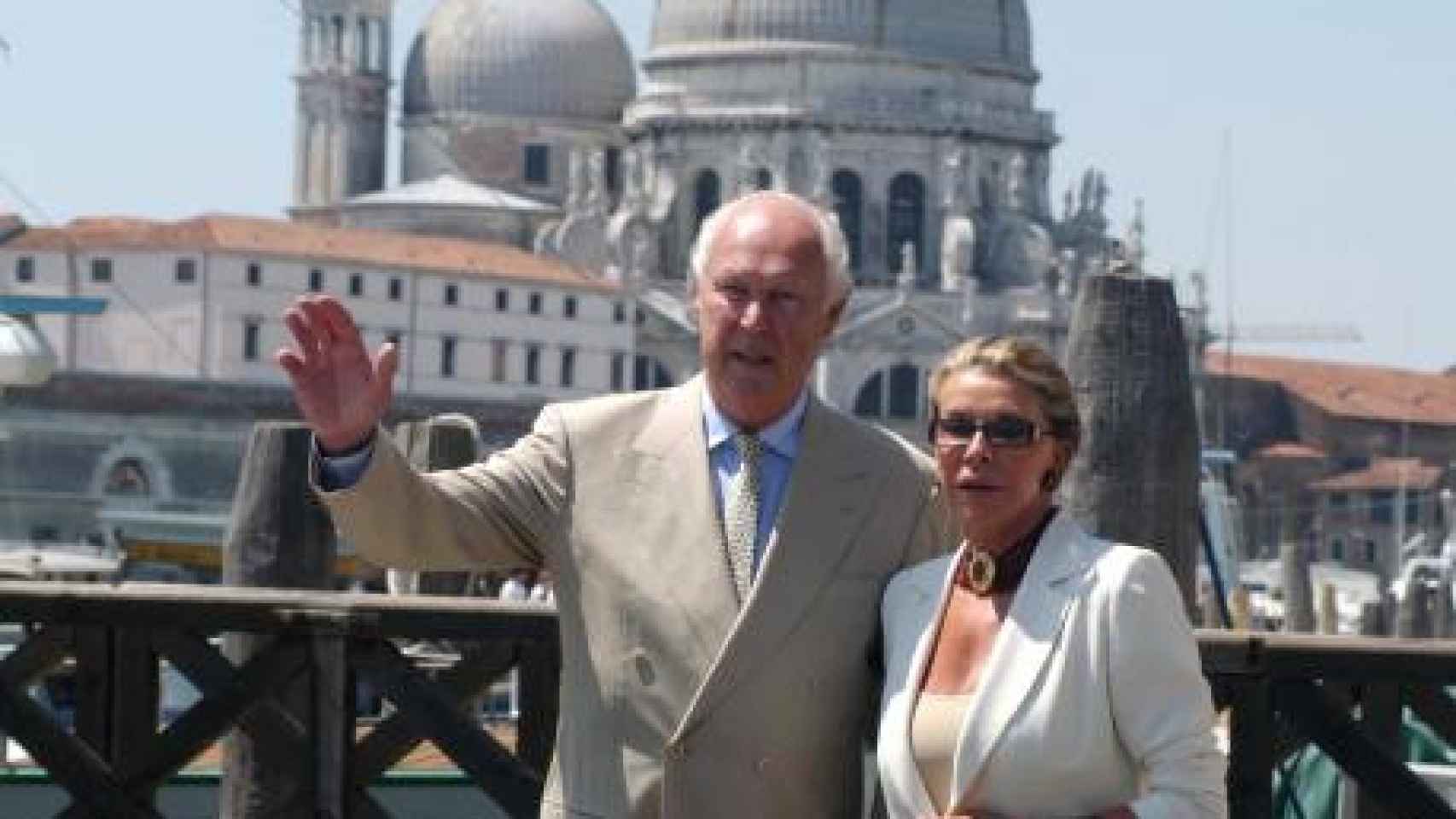 Víctor Manuel de Saboya junto a su mujer Marina Doria en Venecia
