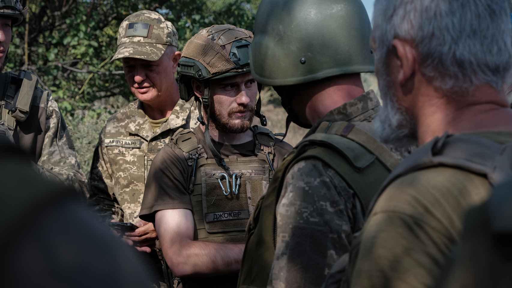 Reclutas de la Brigada 22 del Ejército de Ucrania se adiestran cerca del frente de combate de Bakhmut antes de ser enviados a la batalla