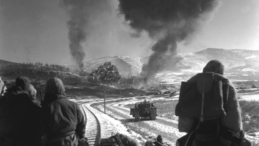 Ejército de EEUU combatiendo en el embalse de Chosin. Diciembre 1950