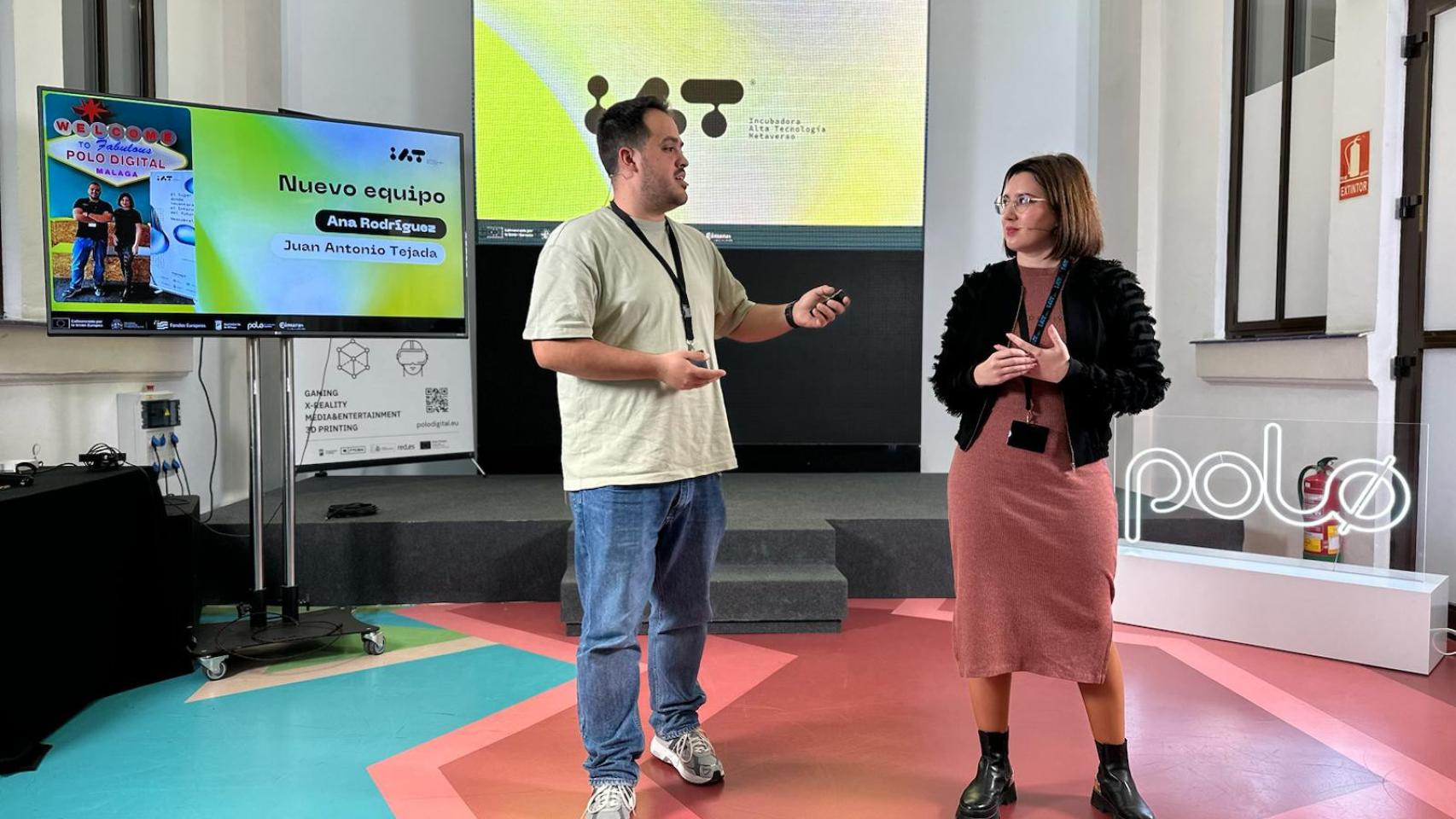 Juan Tejada y Ana Rodríguez, durante la presentación este lunes de la nueva etapa de la IAT.