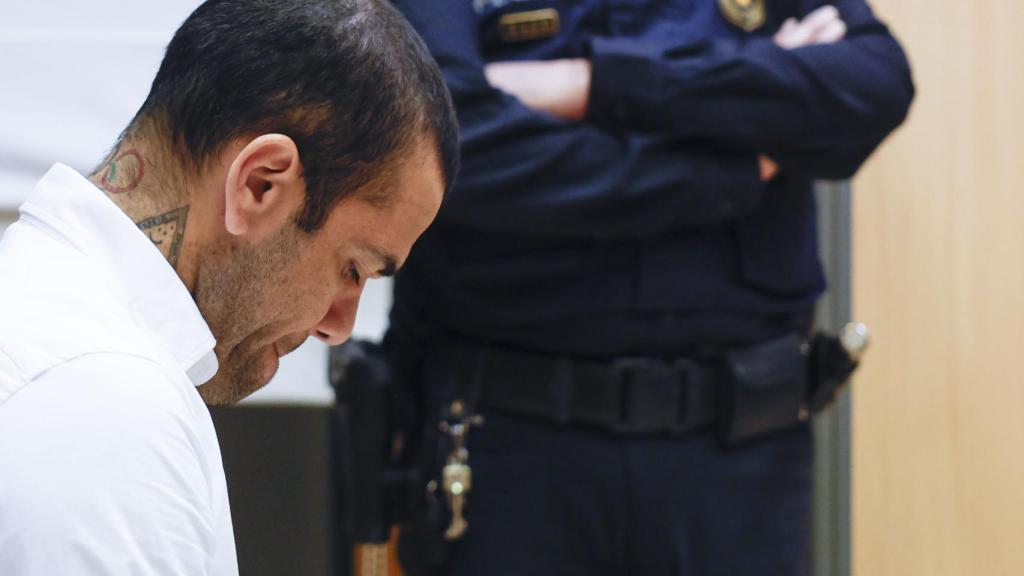Dani Alves se muestra afectado en el juicio por agresión sexual
