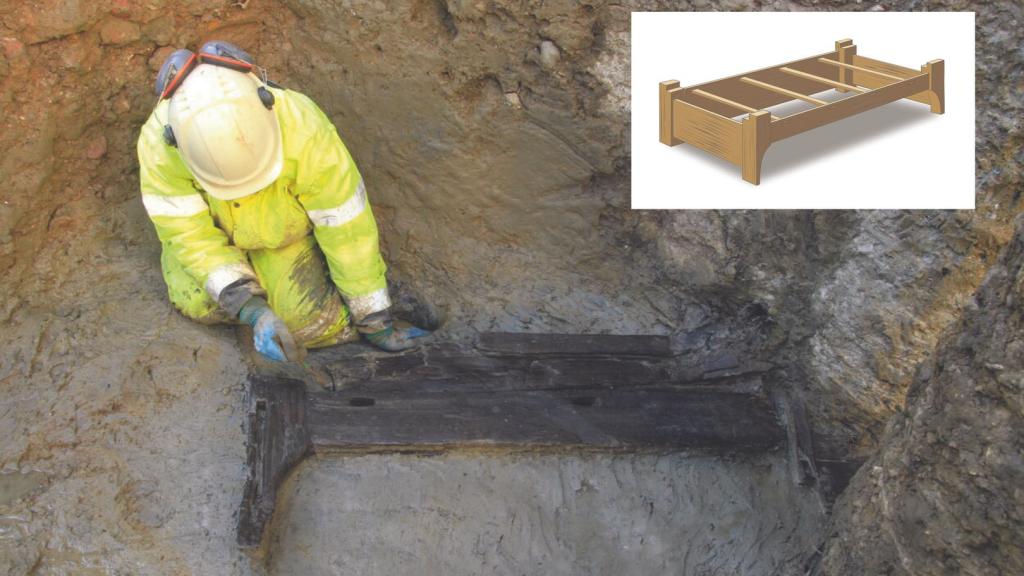 La cama funeraria romana hallada en Londres.