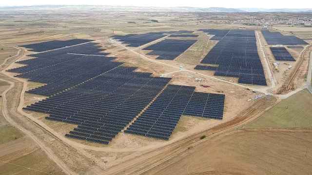 Imagen del nuevo parque solar de Ignis en Teruel que dará suministro a Cisco.