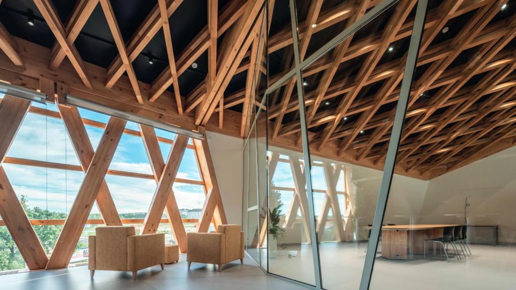 Estructuras de madera maciza en el edificio Impulso Verde de Lugo
