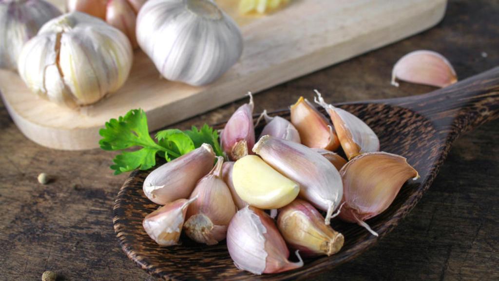 Imagen de archivo de ajo.