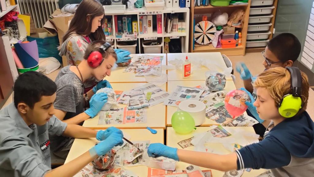 Una de las clases del colegio.