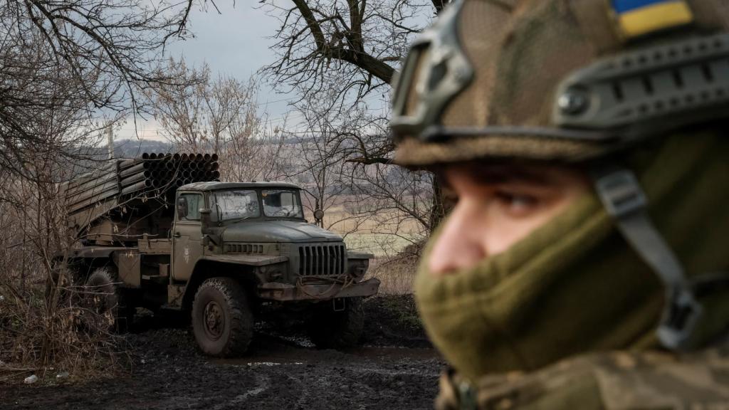 Un soldado ucraniano de las Fuerzas Armadas de Ucrania en la región de Donetsk.