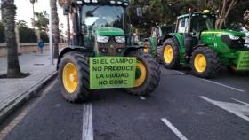 Imágenes de la protesta de los agricultores en Málaga.