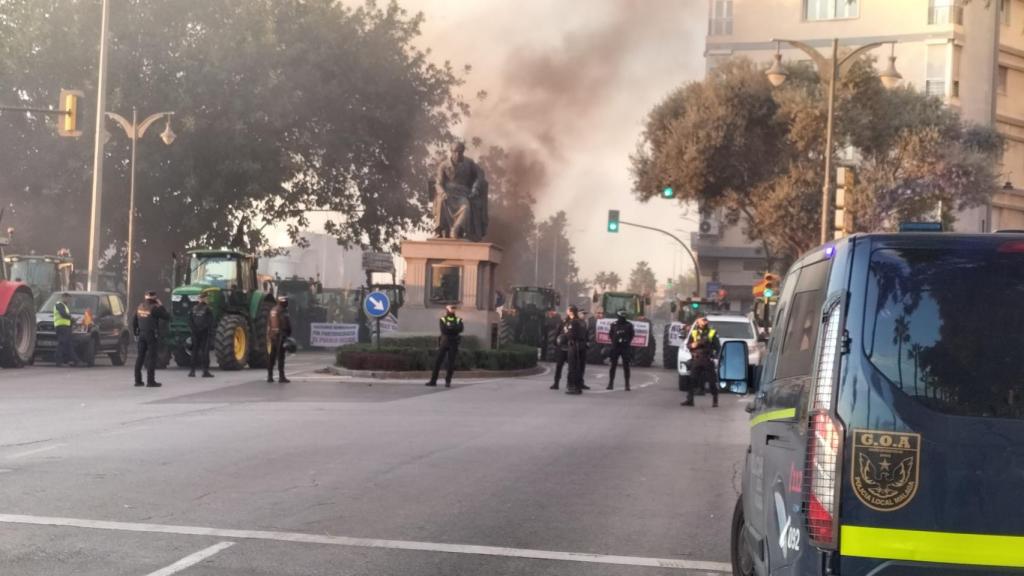 Imágenes de la protesta de los agricultores en Málaga.