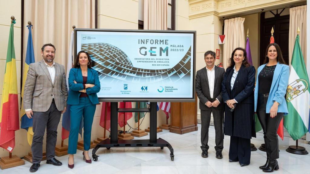 Un momento de la presentación del informe.