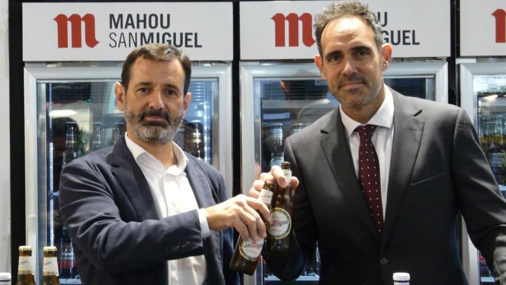 Javier Cochón y Javier Frutos tras el acuerdo.