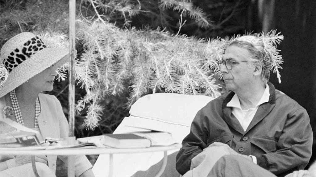 Cristóbal Balenciaga y Mme Bricard, directora de Dior