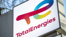 Logo de la compañía francesa TotalEnergies.