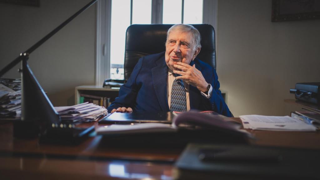 Anson sigue escribiendo en las páginas de El Cultural y en El Imparcial.