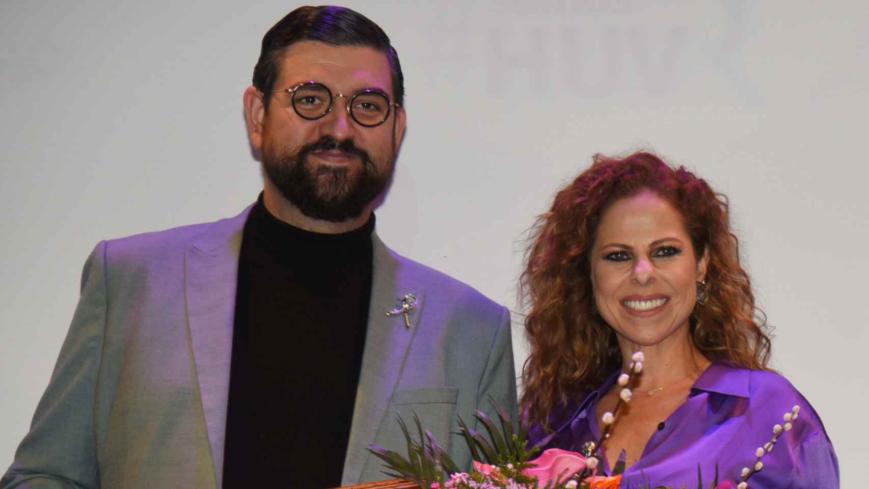 Manu Sánchez y Pastora Soler en un evento benéfico contra el cáncer en Coria del Río.