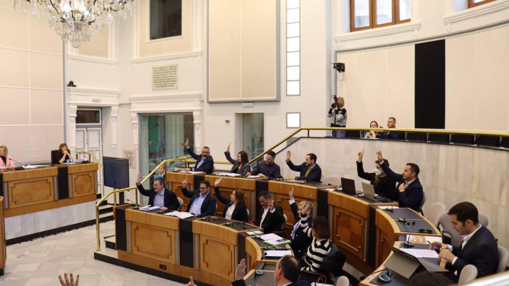 El grupo socialista vota en contra de los presupuestos de la Diputación de Alicante.