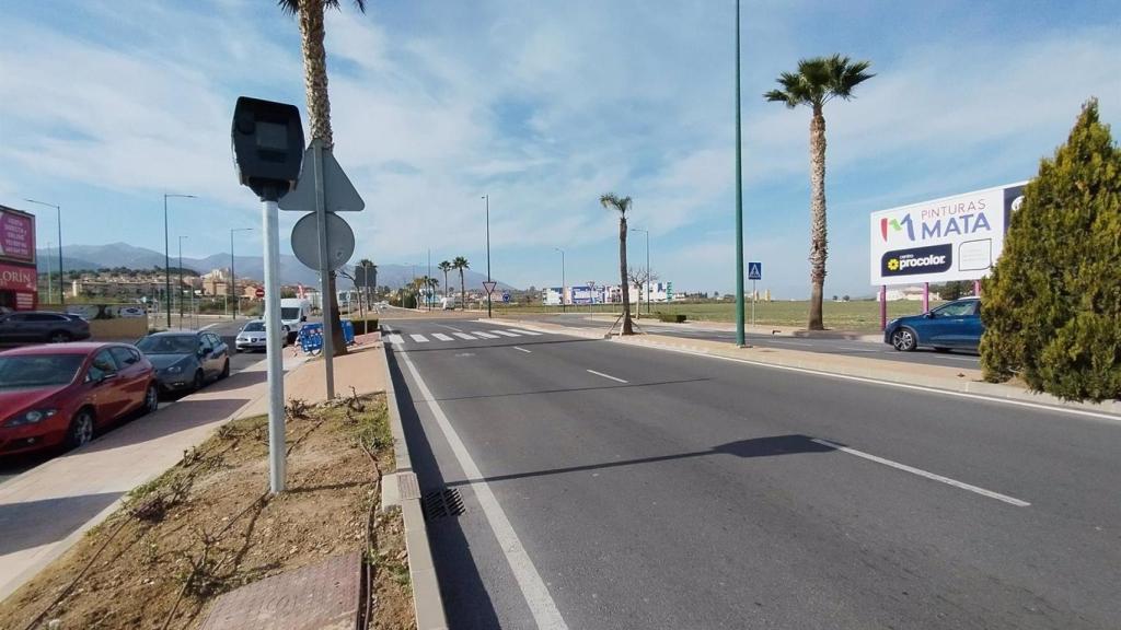 El nuevo radar, que empezará a funcionar en las próximas semanas, se encuentra en un tramo de la avenida que vertebra dos polígonos industriales.