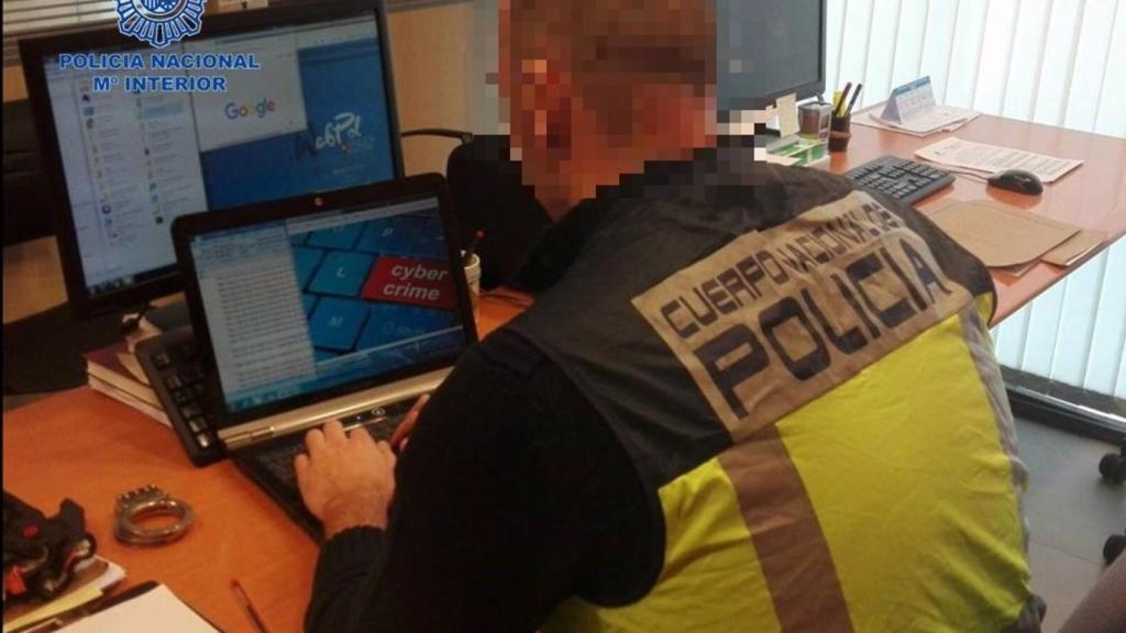 Una imagen de un policía.