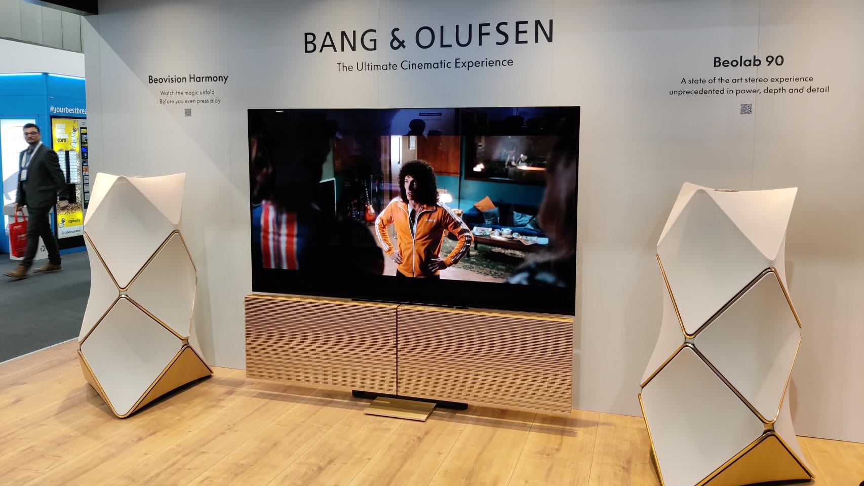 Beovision 90 y Beolab 90, dos de los productos de B&O en su stand de ISE 2024