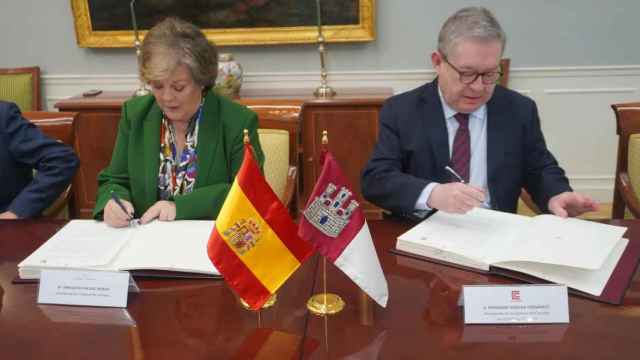 Los presidentes del Tribunal de Cuentas y de la Cámara de Cuentas de Castilla-La Mancha, Enriqueta Chicano y Fernando Andújar, respectivamente.