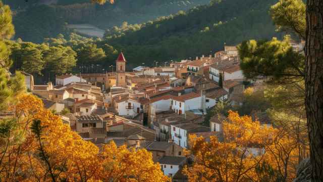 Este es el pueblo escondido en la Sierra de Madrid ideal para una escapada de invierno..