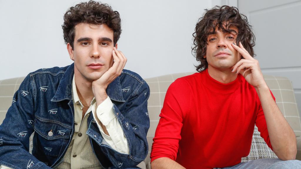 Javier Calvo y Javier Ambrossi, en 2020.