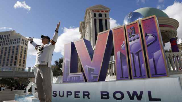 Cartel promocional en Las Vegas de la Super Bowl LVIII
