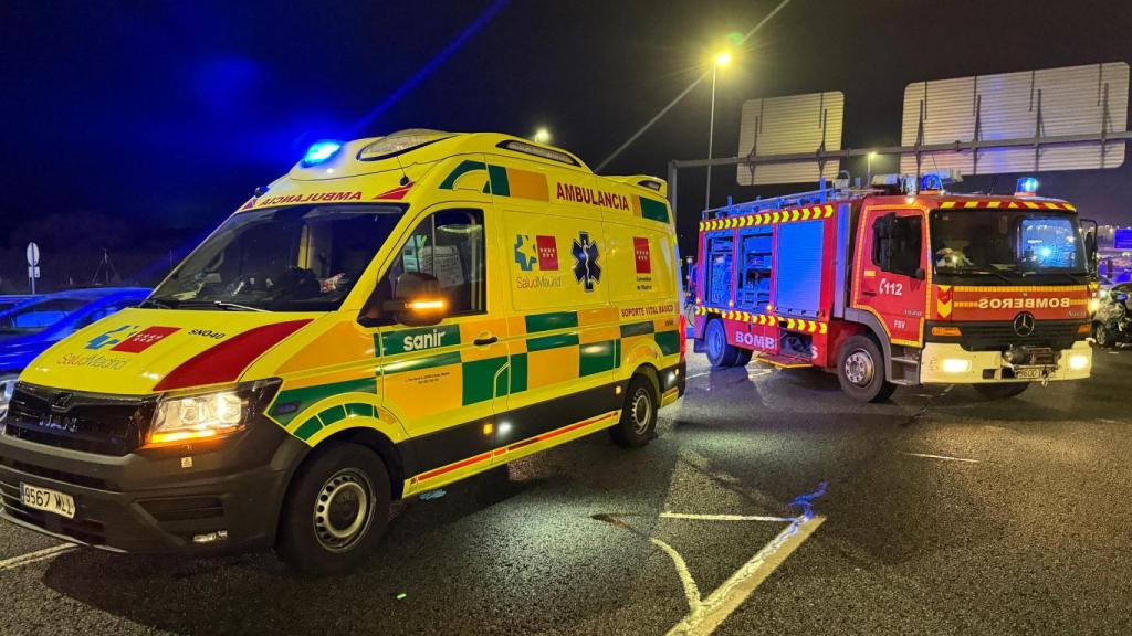 Los servicios de Emergencias en el lugar del suceso.