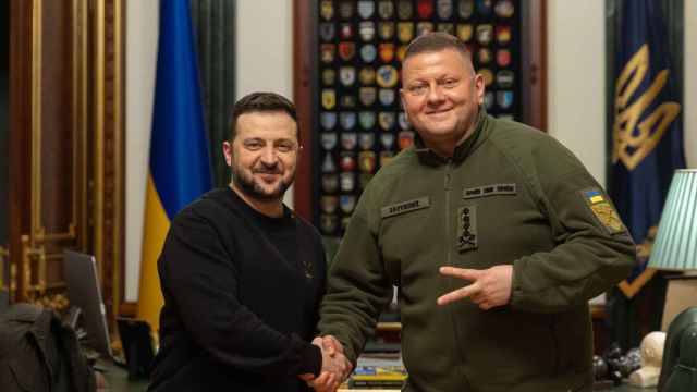 Zelenski destituye a  Valeriy Zaluzhnyi, comandante en jefe del ejército de Ucrania