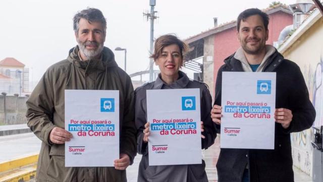 Acto de Sumar en el apeadero ferroviario de O Burgo (A Coruña).