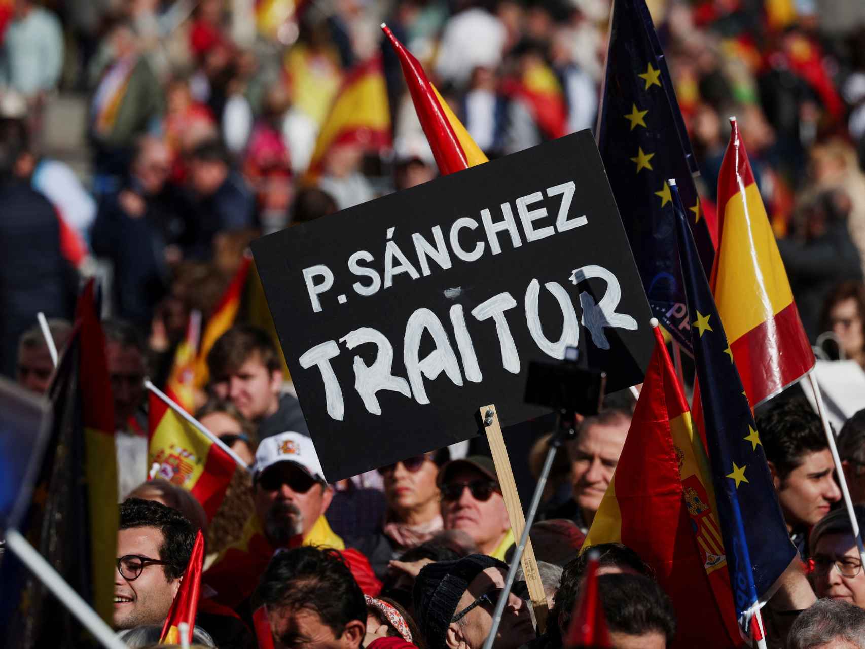 Una manifestación contra la ley de amnistía celebrada en la Plaza España de Madrid.