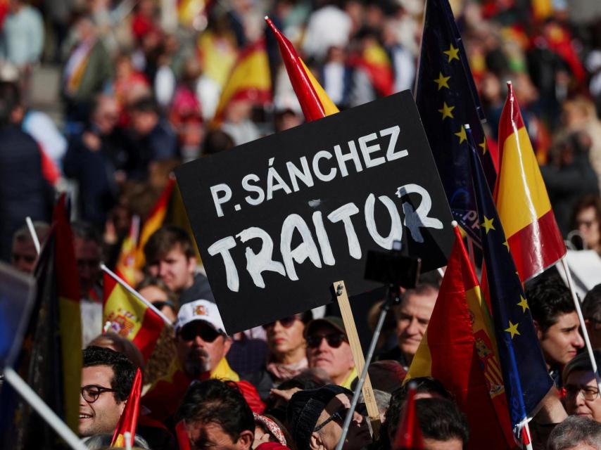 Una manifestación contra la ley de amnistía celebrada en la Plaza España de Madrid.
