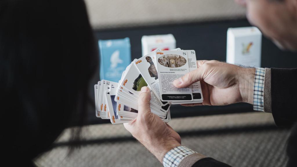 Cartas de la baraja Juega España.