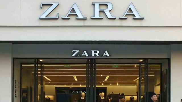 Puerta de entrada a Zara.