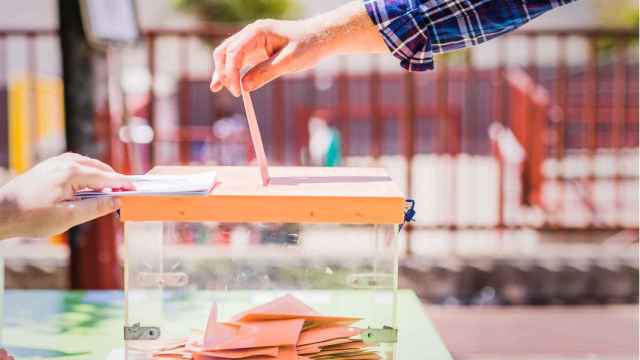 Elecciones autonómicas en Galicia: ¿puedo pedir permiso en el trabajo para ir a votar?