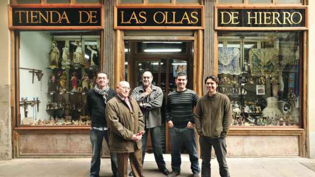 La tienda de las ollas de hierro, la tienda más antigua de Valencia. EE