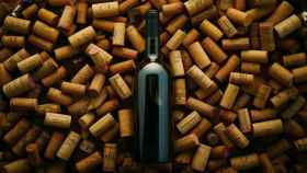 La curiosa razón por la que cada vez más españoles meten corchos de vino en la nevera