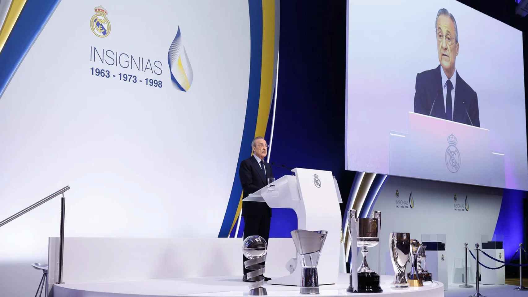 Florentino Pérez, en un acto de insignias a los socios del Real Madrid