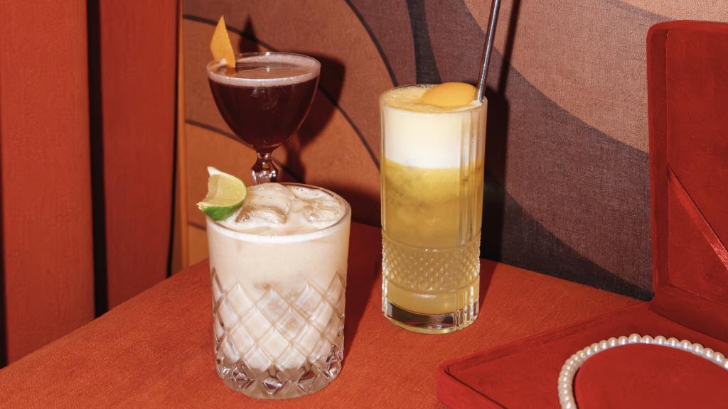 Let’s get FIZZical, You had me at MEZCAL y RUM away with me.