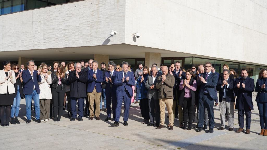 El minuto de silencio en las Corte