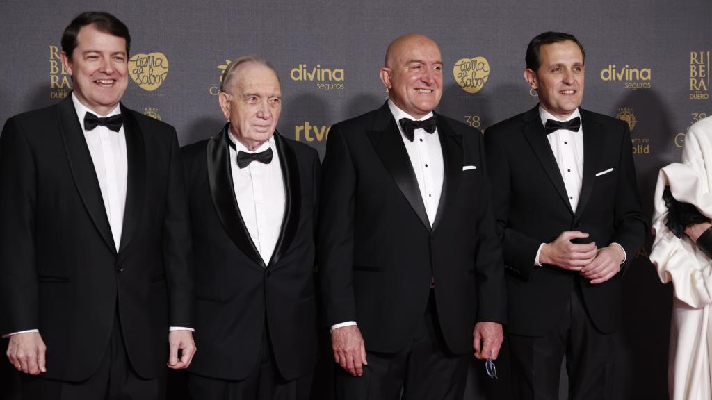 De izquierda a derecha: Alfonso Fernández Mañueco, Fernando Méndez-Leite, Jesús Julio Carnero y Conrado Íscar