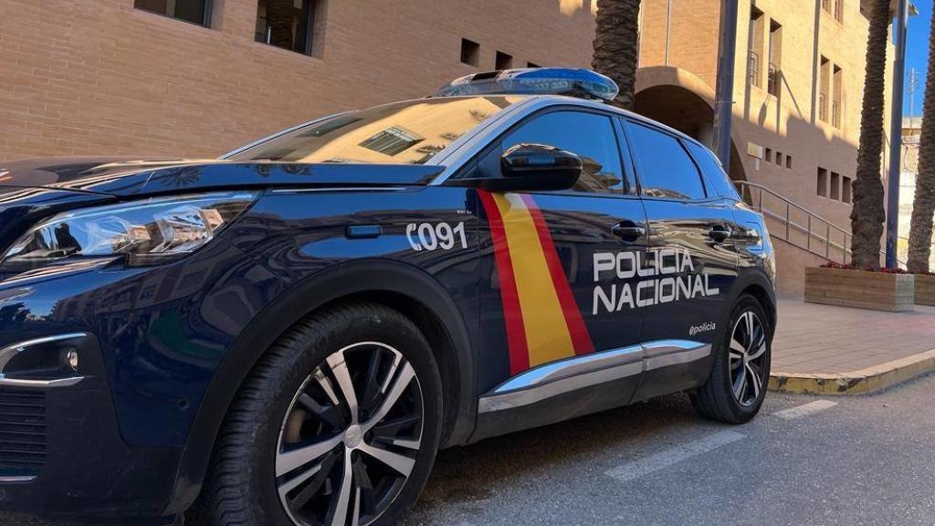 Piel Cabrera Camiseta Policia Nacional España G.O.E.S. (Azul, S):  : Moda