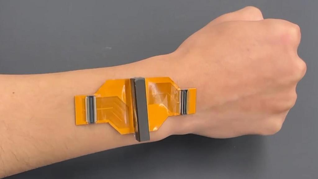 La BAUS-E se puede pegar en diferentes partes del cuerpo