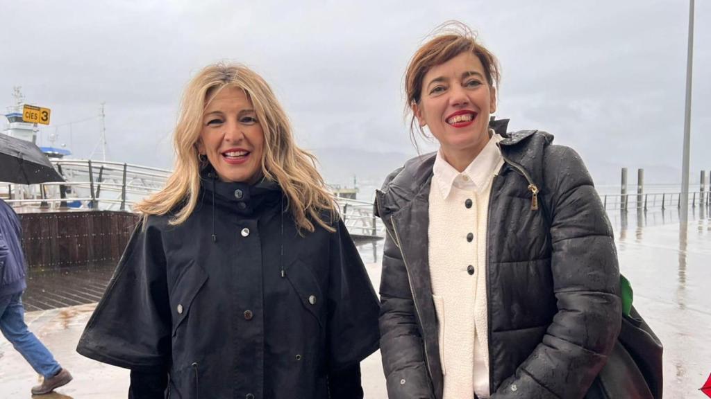 Yolanda Díaz y Marta Lois durante un acto en Vigo.