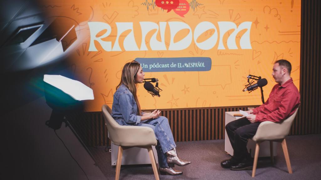 Albanta San Román comenzó subiendo vídeos sobre sus poesías en YouTube