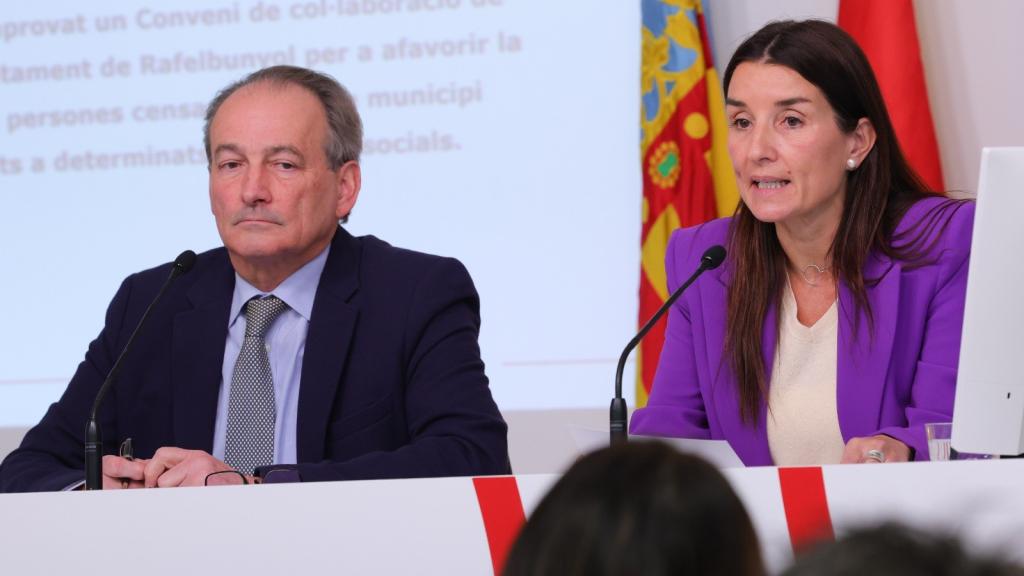 La consellera Merino en la rueda de prensa del pleno del Consell este martes. EE