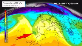 La DANA aislándose frente a España. Meteored.