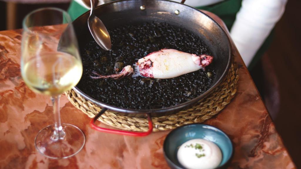 Reservas individuales y arroz para uno: restaurantes donde comer solo y no echar de menos la compañía