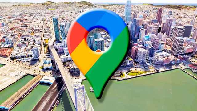 Icono de Google Maps sobre una ciudad