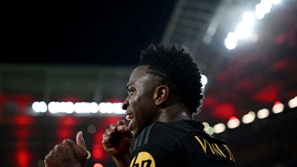 Vinicius se lamenta tras una ocasión fallada frente al Leipzig.